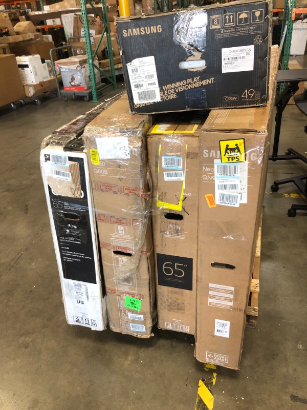 Photo 1 of MIXED PALLET OF DAMAGED TVS AND ONE MONITOR**5 UNITS**NO REFUNDS**NON FUNCTIONAL