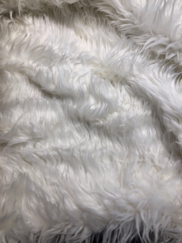 Photo 2 of ***see note*** HOMBYS 8x10 Oversized Faux Fur Area Rug for Living Room Bedroom, Super Soft & Fluffy White Faux Sheepskin Play Carpet for Kids Baby and Children, Luxury Plush Furry Décor Shaggy Feet Mat for Bedside
