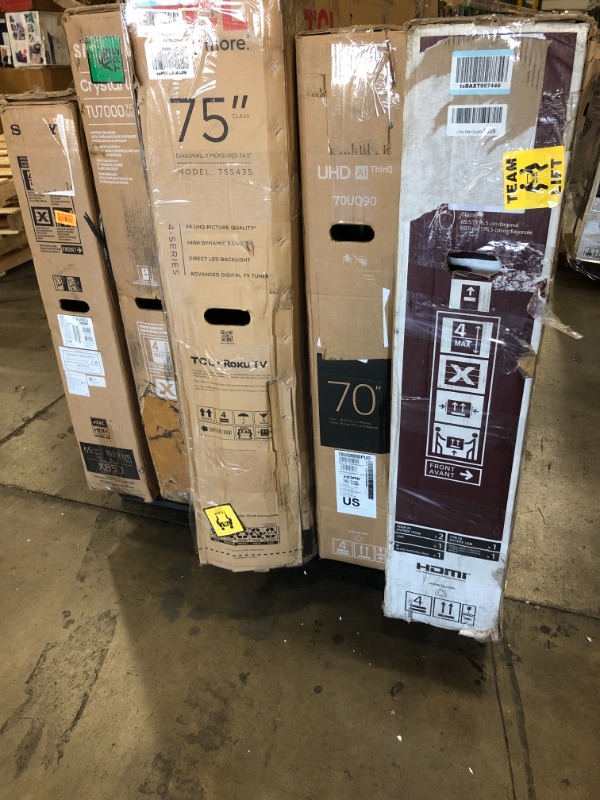 Photo 1 of MIXED PALLET OF DAMAGED TVS**NON FUNCTIONAL**5 UNITS**NO REFUNDS