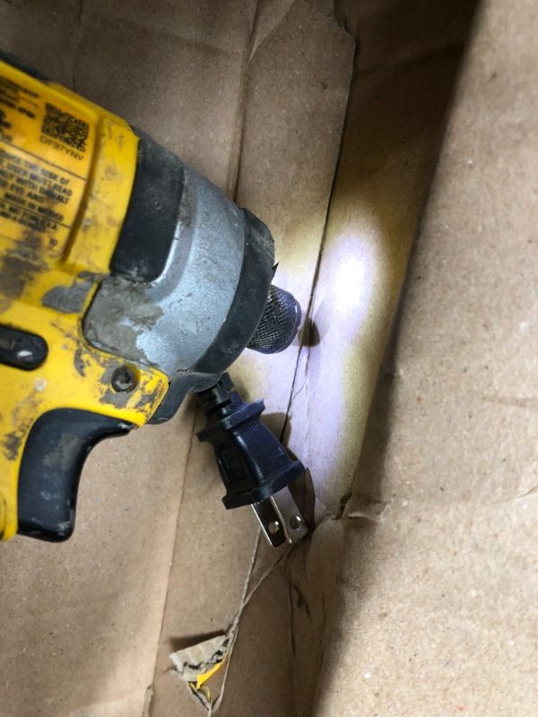 Photo 3 of **PARTS ONLY** DEWALT 20 VOLT MAX BRUSHLESS COMPACT 1/4INCH IMPACT DRIVER KIT ONE BATTERIES, **MISSING BAG **

