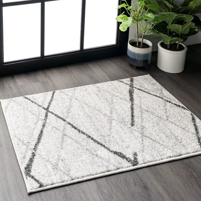 Photo 1 of (LIKE NEW)nuLOOM Thigpen Contemporary Accent Rug, 2' x 3', Grey

