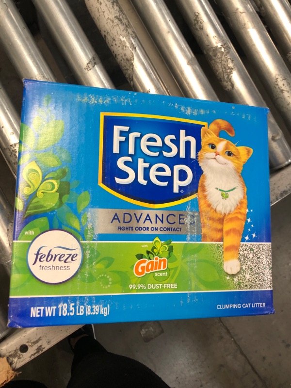 Photo 1 of Fresh Step Advanced Refreshing Gain Scented Clumping Clay Cat Litter, 18.5-lb box