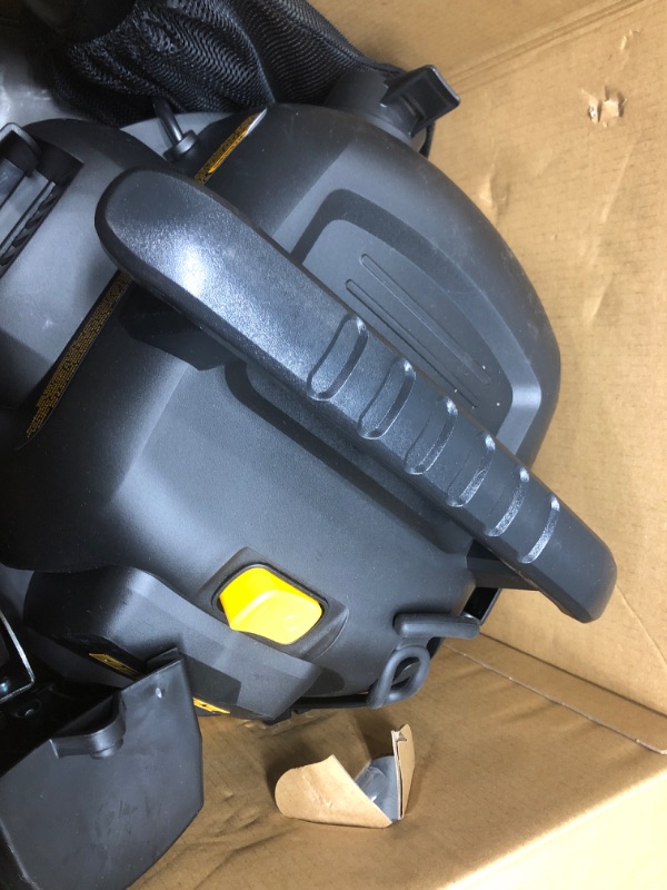 Photo 2 of **** TESTED**8DeWalt DXV06P - 6 gal. Poly Wet/Dry VAC