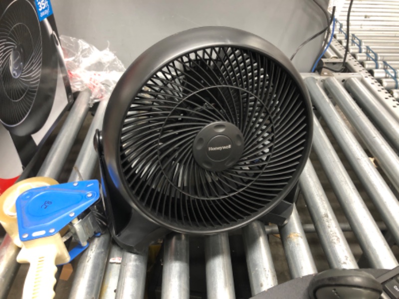 Photo 2 of 12 in. 3 Speed Whole Room Circulator Floor Fan