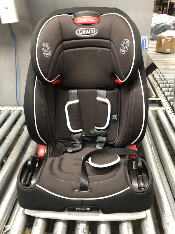 Photo 2 of Graco Atlas 65 2 in 1 Harness Booster Seat | Harness Booster and High Back Booster in One, Glacier , 19x22x25 Inch (Pack of 1)
