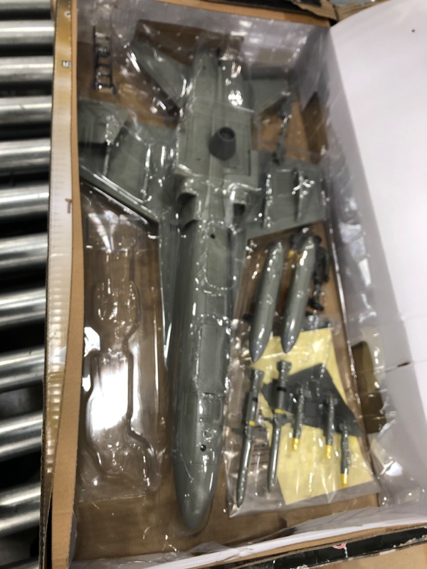 Photo 2 of Click N’ Play Military Air Force F/A 18 Super Hornet Fighter Jet, 16 Piece Play Set with Accessories - Army Action Figures, Missiles, and More, Toy Jets for Boys 6+