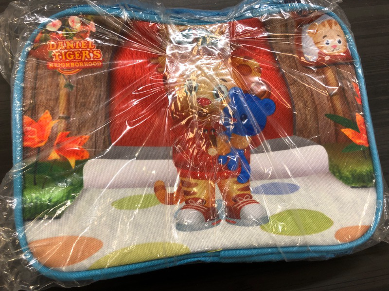 Photo 2 of Daniel Tiger's Neighborhood Insulated Lunch Sleeve - Reusable Heavy Duty Tote Bag w Mesh Pocket (Daniel Tiger - Blue)