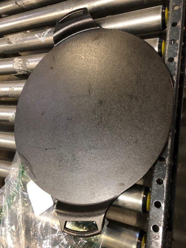 Photo 2 of 15 Inch Seasoned Cast Iron Pizza Pan