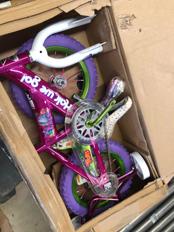 Photo 2 of 12 Inch Trolls Girls' Bike 12" Trolls Purple