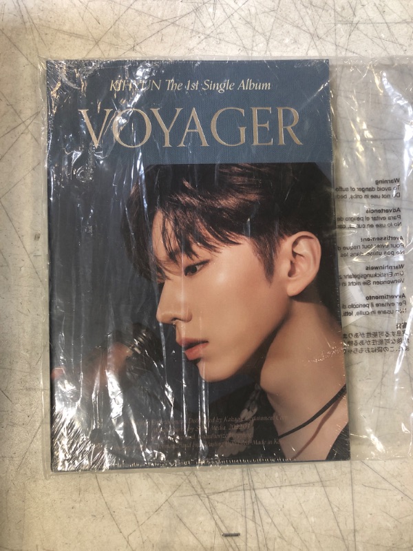 Photo 2 of KIHYUN - VOYAGER (1st Single Album) CD + Extra Photocards Set (Voyager ver.)