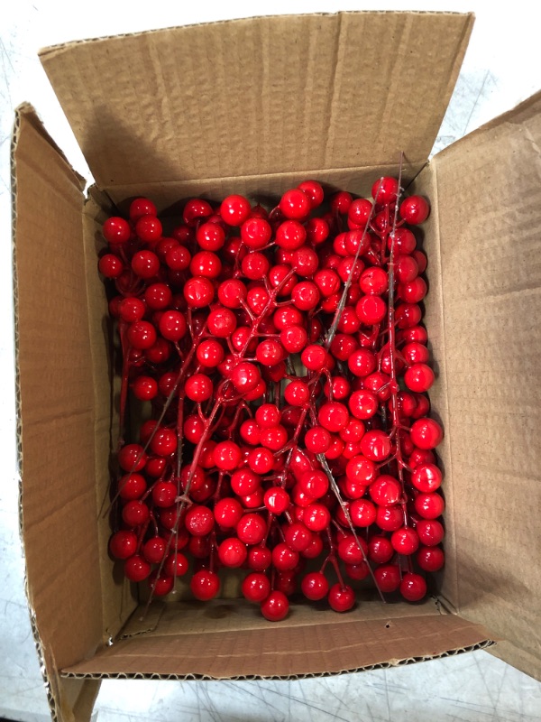 Photo 2 of 24 Pcs Red Berry Stems Artificial Red Berries Picks,7.9 Inch Fake Christmas Red Berry Branch for Christmas Tree Decoration,Holiday Crafts and Home Decor