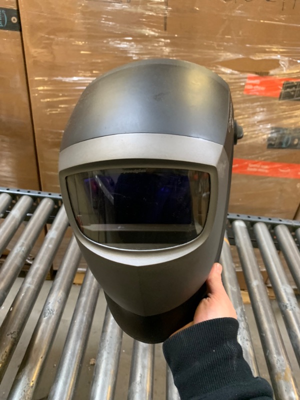 Photo 4 of 3M SPEEDGLAS Welding Helmet: Auto-Darkening --- Minor Use, Scuffs on Helmet, Works and Turns on