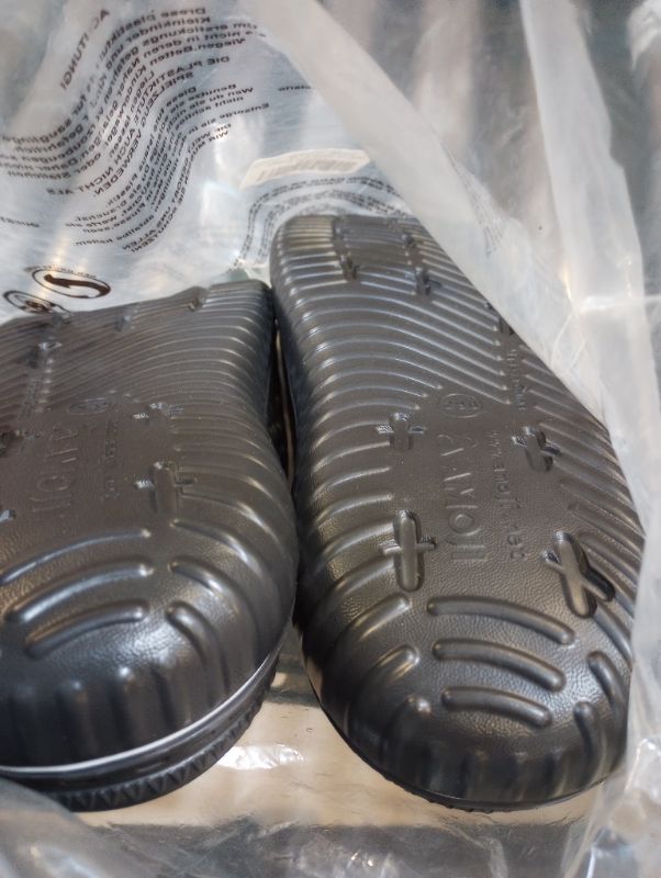 Photo 4 of Amoji Unisex Garden Clogs Shoes Slippers Sandals AM1702 13 Women/12 Men Black --- item is new