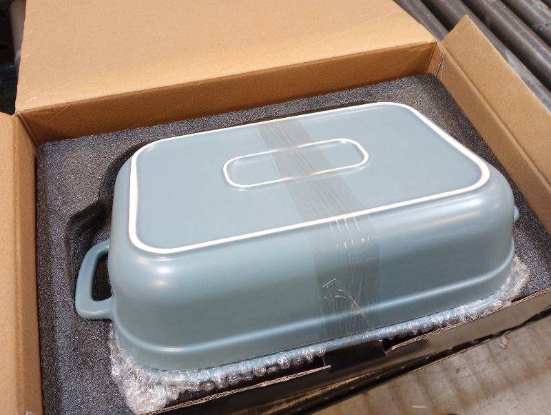 Photo 4 of 16.9x10 Inch ,4.5 quart? Ceramic Casserole Dish with Lid, Large bakeware with ,Covered Rectangular Casserole Dish Set, Lasagna Pans with Lid for Cooking, Baking dish With Lid for Dinner, Kitchen Christmas box gift; present; souvenir friend Men friends get