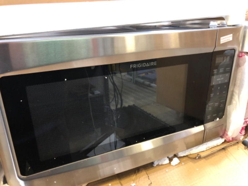 Photo 6 of Frigidaire 2.2 Cu. Ft. 1200 Watt Countertop Microwave Oven - Stainless Steel FFCE2278LS ****GLASS PLATE MISSING***** 
