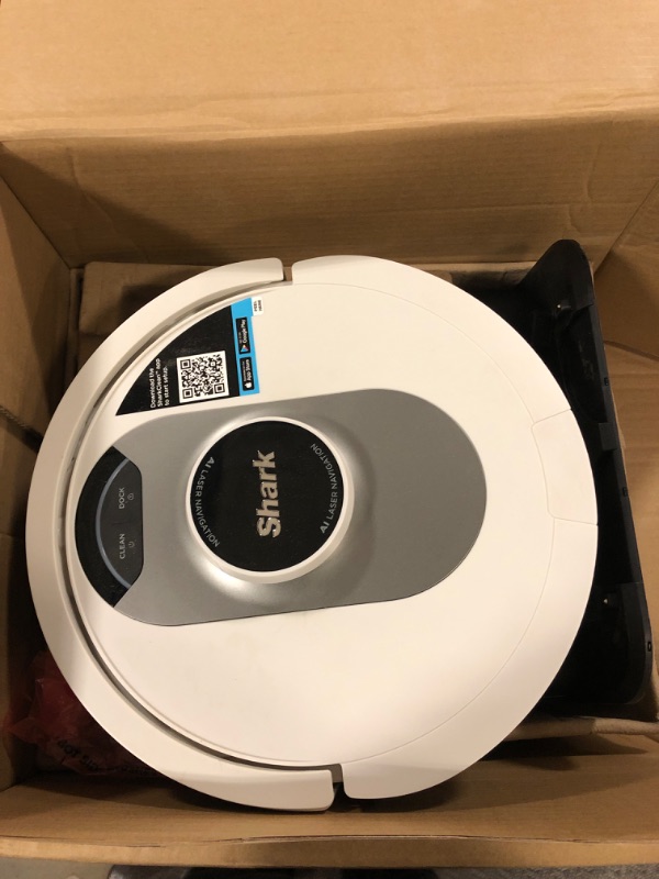 Photo 3 of ----SELL FOR PARTS----Shark AV2511AE AI Ultra Robot Vacuum, with Matrix Clean, Home Mapping, 60-Day Capacity Bagless Self Empty Base, Perfect for Pet Hair, Wifi, Compatible with Alexa, Black/Silver 60-Day Capacity + 2nd Generation