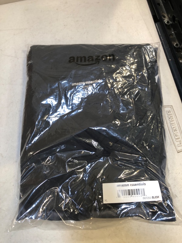 Photo 2 of Amazon Essentials Women's Short-Sleeve V-Neck Stretch Tech T-Shirt 
SIZE XL 