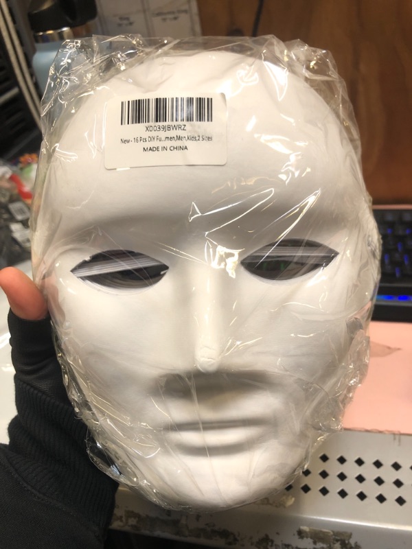 Photo 2 of 16 Pcs DIY Full Face Masks,Paintable Paper Mask,White Craft Masks,Cosplay Masquerade Mask for Halloween Party,DIY Creativity,Women,Men,Kids,2 Sizes