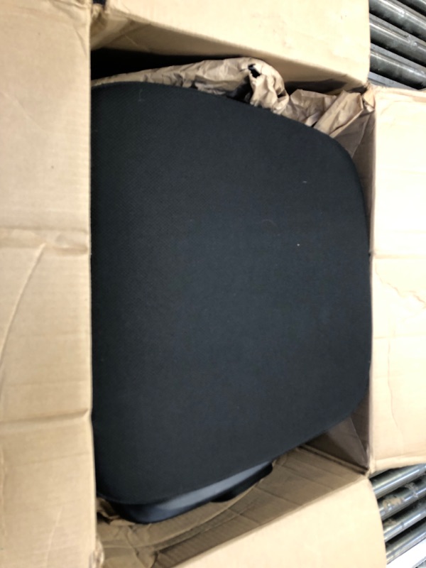 Photo 3 of Amazon Basics Classic Puresoft Padded Mid-Back Office Computer Desk Chair with Armrest - Black----MINOR USED/MINOR DAMAGED
