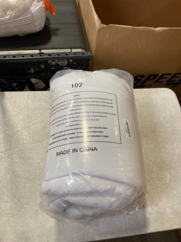 Photo 1 of 3 inch mattress toper, unknown size 