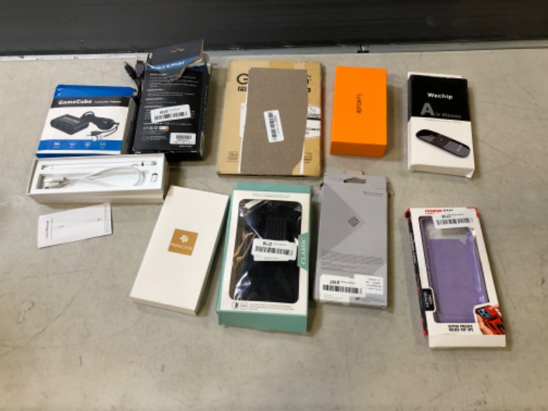 Photo 1 of 10 MISC. ASSORTED ITEMS MIXED IN BAG LOT / VARIOUS SIZES / NEW AND USED / SOLD AS IS 
