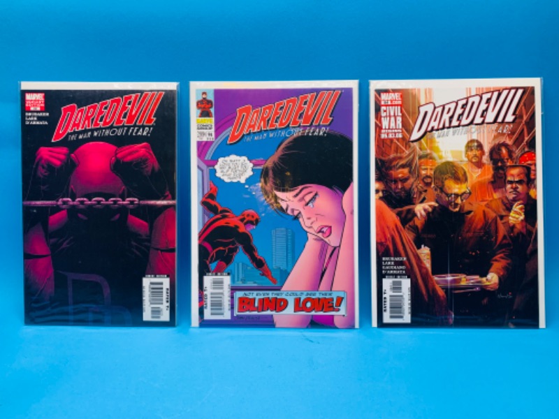 Photo 1 of 015032… 3 daredevil comics in plastic sleeves 