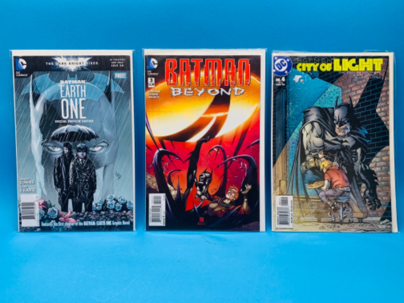 Photo 1 of 015035…3 Batman comics in plastic sleeves 