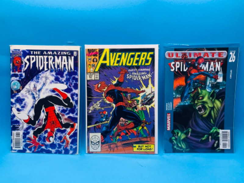 Photo 1 of 015065…3 Spider-Man comics in plastic sleeves 