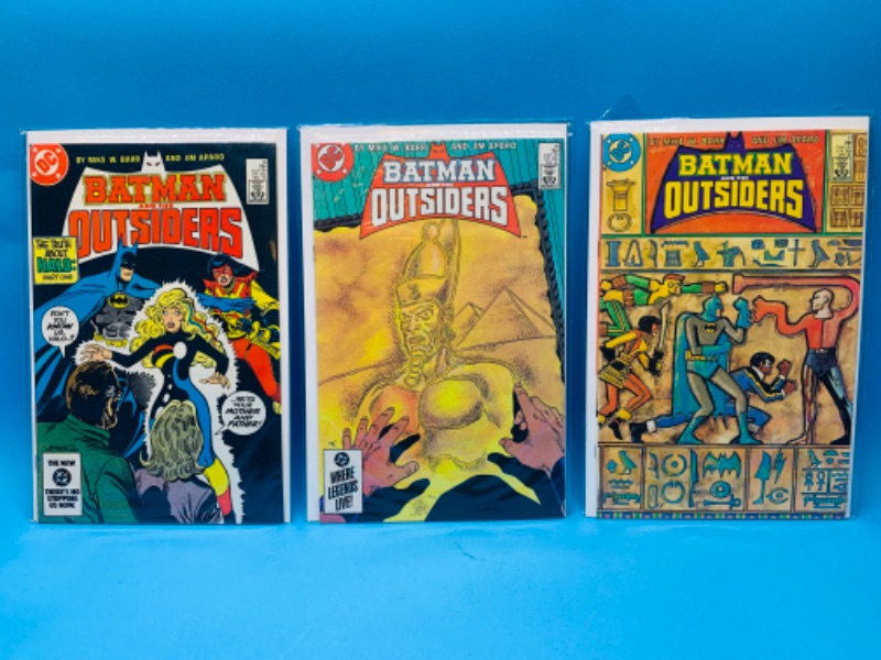 Photo 1 of 015073… 3 vintage $.75 Batman and the outsiders comics in plastic sleeves 