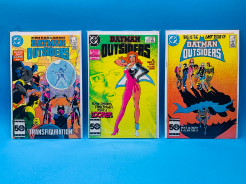 Photo 1 of 015083… 3 vintage $.75 Batman and the outsiders comics in plastic sleeves 