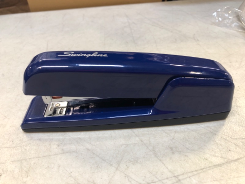 Photo 2 of Swingline Stapler, 747 Desktop Stapler, 30 Sheet Capacity, Durable Metal Stapler for Desk, Royal Blue (74729)