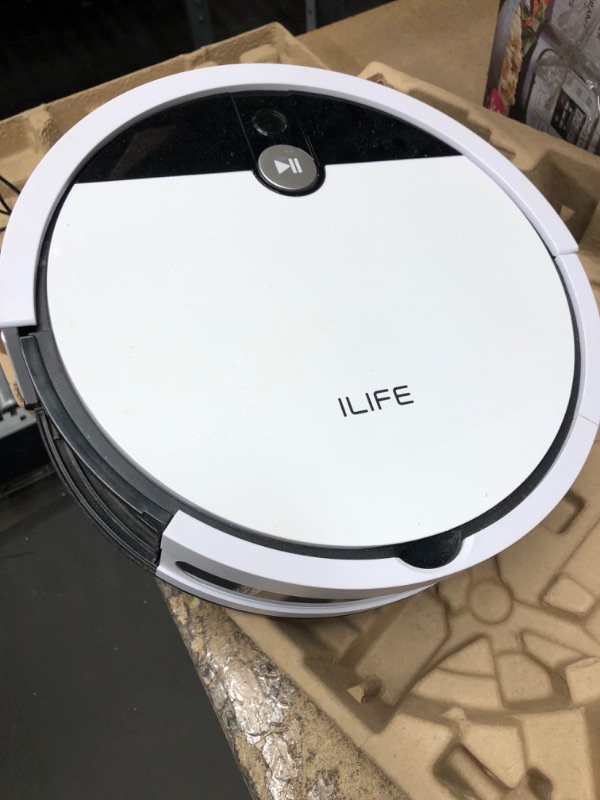 Photo 2 of ***PARTS ONLY***ILIFE V9e Robot Vacuum Cleaner, 4000Pa Max Suction, Wi-Fi Connected, Works with Alexa, 700ml Large Dustbin, Self-Charging, Customized Schedule, Ideal for Pet Hair, Hard Floor and Low Pile Carpet.
