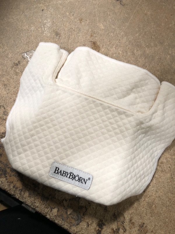 Photo 2 of Babybjorn Bib for Carrier Harmony Natural White
