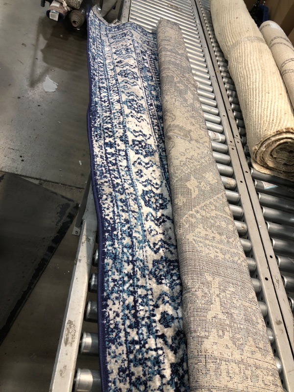 Photo 1 of Abbie & Allie Rugs Maddox Mdx-2315 Navy 7'10" X 10'3" Area Rug

