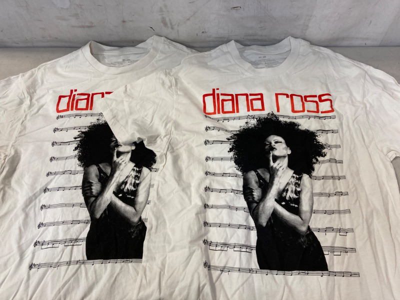 Photo 1 of 2 PCS OF Women's Diana Ross Oversized Lounge T-Shirt - Cream SIZE XS/S, Ivory
