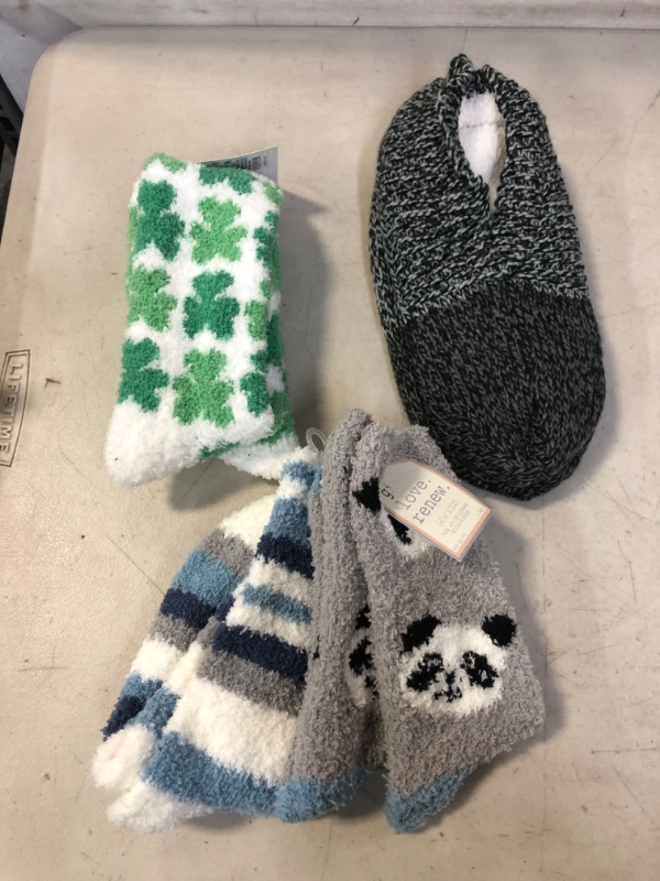 Photo 1 of 3PC LOT, WARM SOCKS