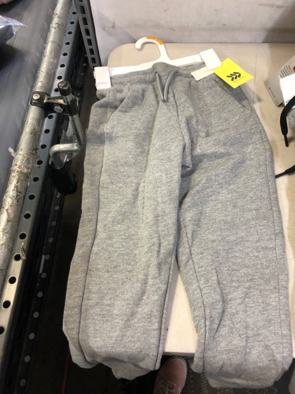 Photo 2 of Boy' Fleece Jogger - All in Motion™ S 6/7
