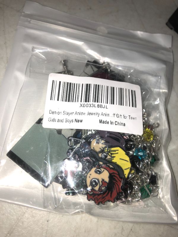 Photo 3 of Demon Slayer : Kimetsu no Yaiba Fashion Novelty Koyoharu Got?ge Dangle Earrings Charm Bracelet Anime Manga Series Sun Breathing Kagura Earrings Nezuko Kamado Zenitsu Agatsuma Inosuke Hashibira -- FACTORY SEALED
