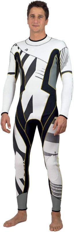 Photo 1 of  Surfing Wetsuit for Men 3 mm Super Stretch SCS Neoprene | GBS SIZE L SHORT
