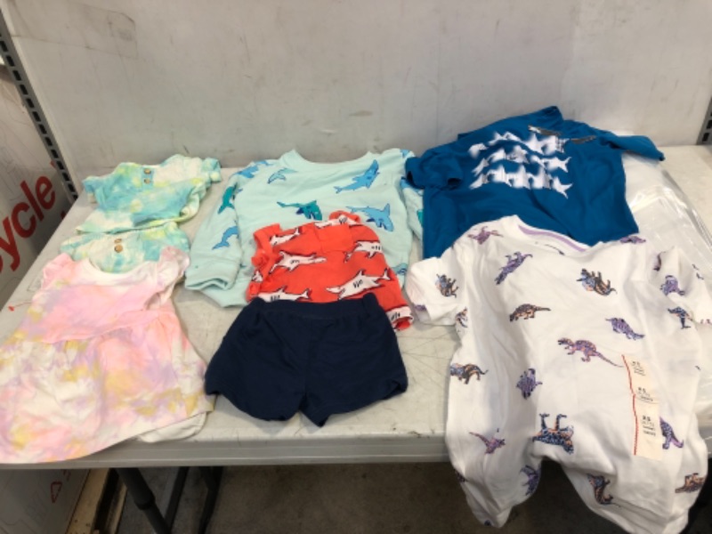 Photo 1 of BAG LOT, ASSORTED TODDLER AND KIDS' CLOTHES BUNDLE, VARIOUS SIZES AND COLORS, SOLD AS IS