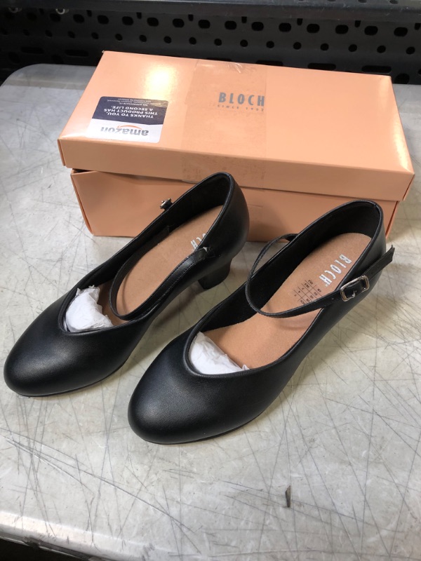 Photo 2 of Bloch Dance Women's Broadway Lo Character Shoe
Size 7 