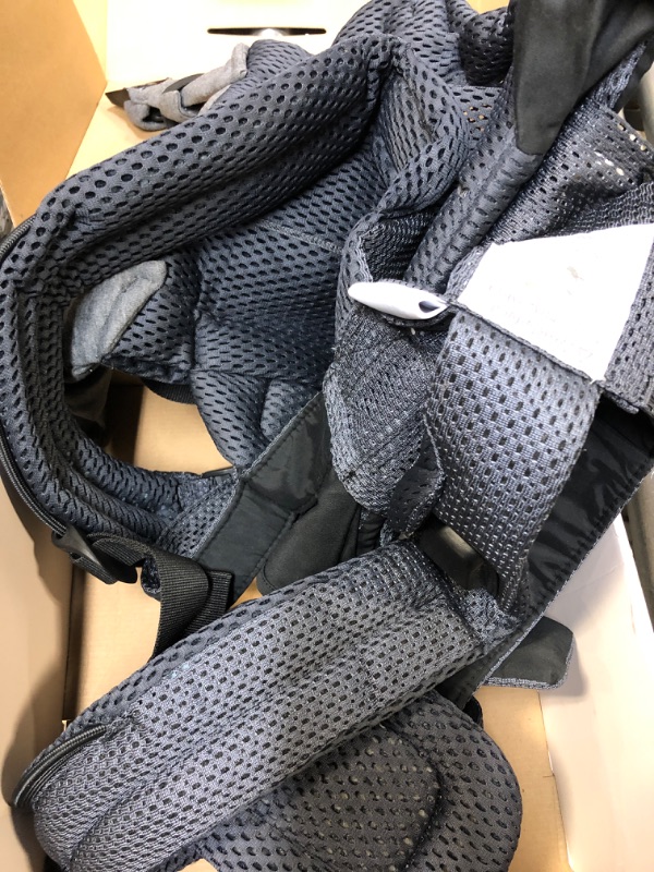 Photo 2 of BabyBjörn Baby Carrier Harmony, 3D Mesh, Anthracite 3D Mesh Anthracite