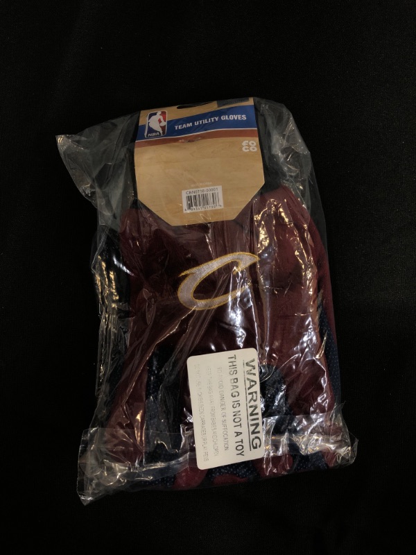 Photo 2 of (( ONE SIZE FITS ALL )) Cleveland Cavaliers 2015 Utility Glove - Colored Palm
