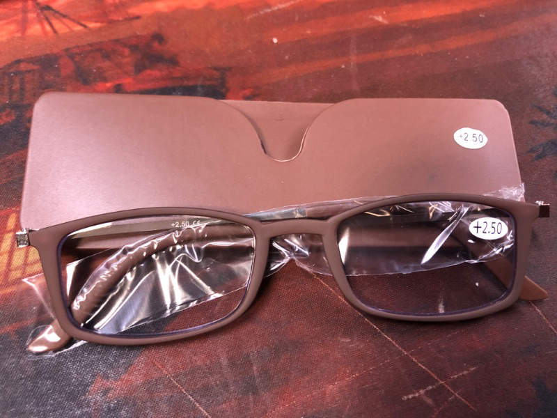 Photo 2 of  Ultra-thin anti-blue reading glasses, anti-glare glasses+2.50