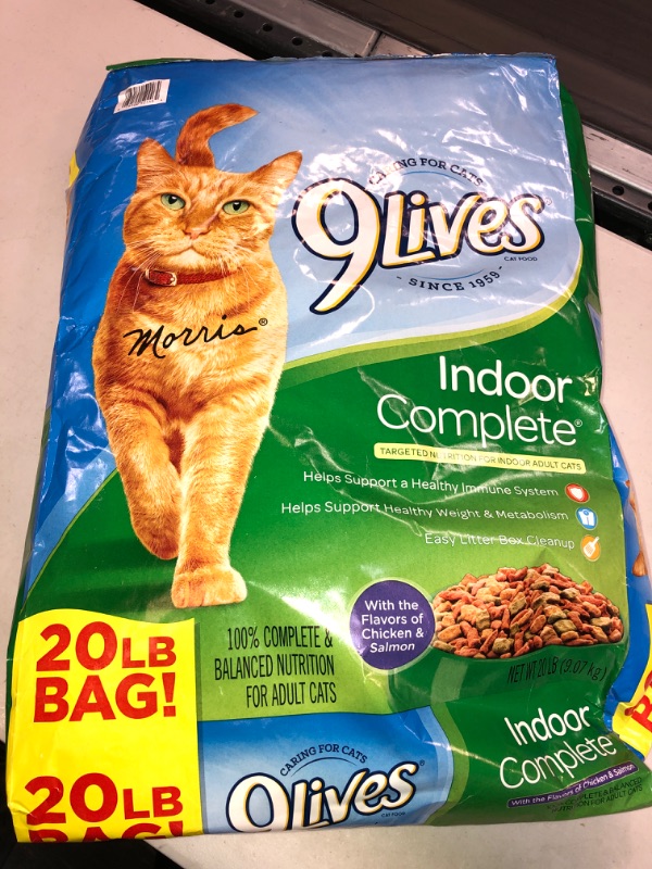 Photo 2 of 9Lives Indoor Complete Cat Food, 20-Pound Bag, EXP 02/17/2023