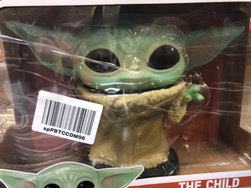 Photo 5 of Funko Pop! Star Wars: The Mandalorian - The Child, 10" Super Sized Pop!
