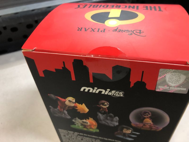 Photo 1 of Beast Kingdom The Incredibles: Mea-005 Mr. Incredible Mini Egg Attack Statue, Multicolor