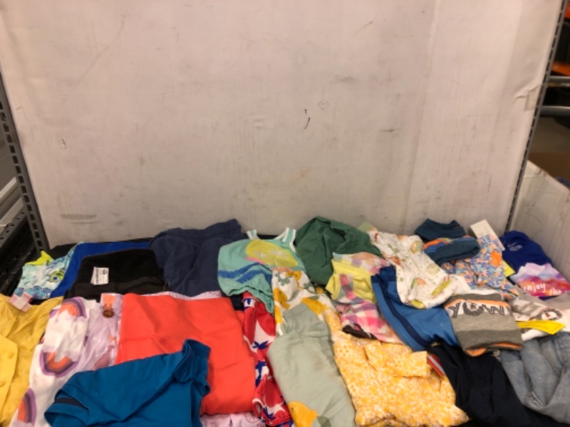 Photo 1 of 20 Piece Clothing Bag Lot ( Sizes Vary)