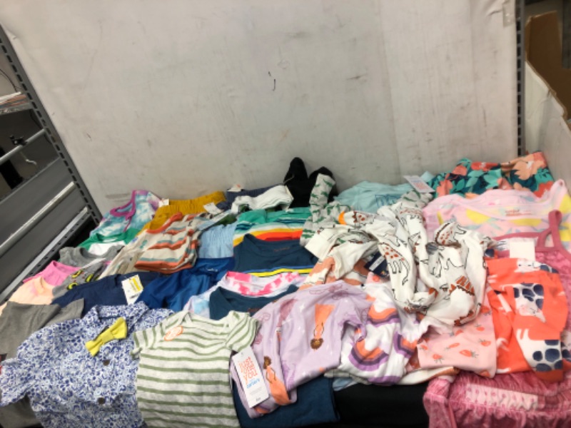 Photo 1 of 30 Piece Clothing Bag Lot ( Sizes Vary )