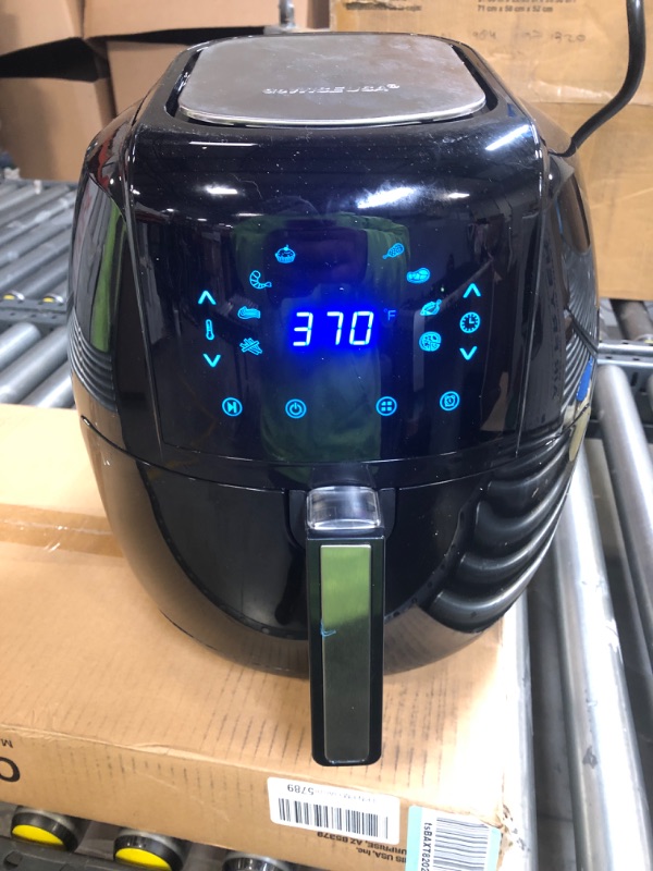 Photo 2 of 8-in-1 5.8 Qt. Black Electric Air Fryer with Recipe Book